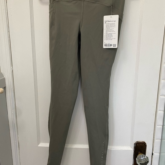 ******SOLD*** NWOT Lululemon Swift Speed HR Tight 28’ - Picture 4 of 5